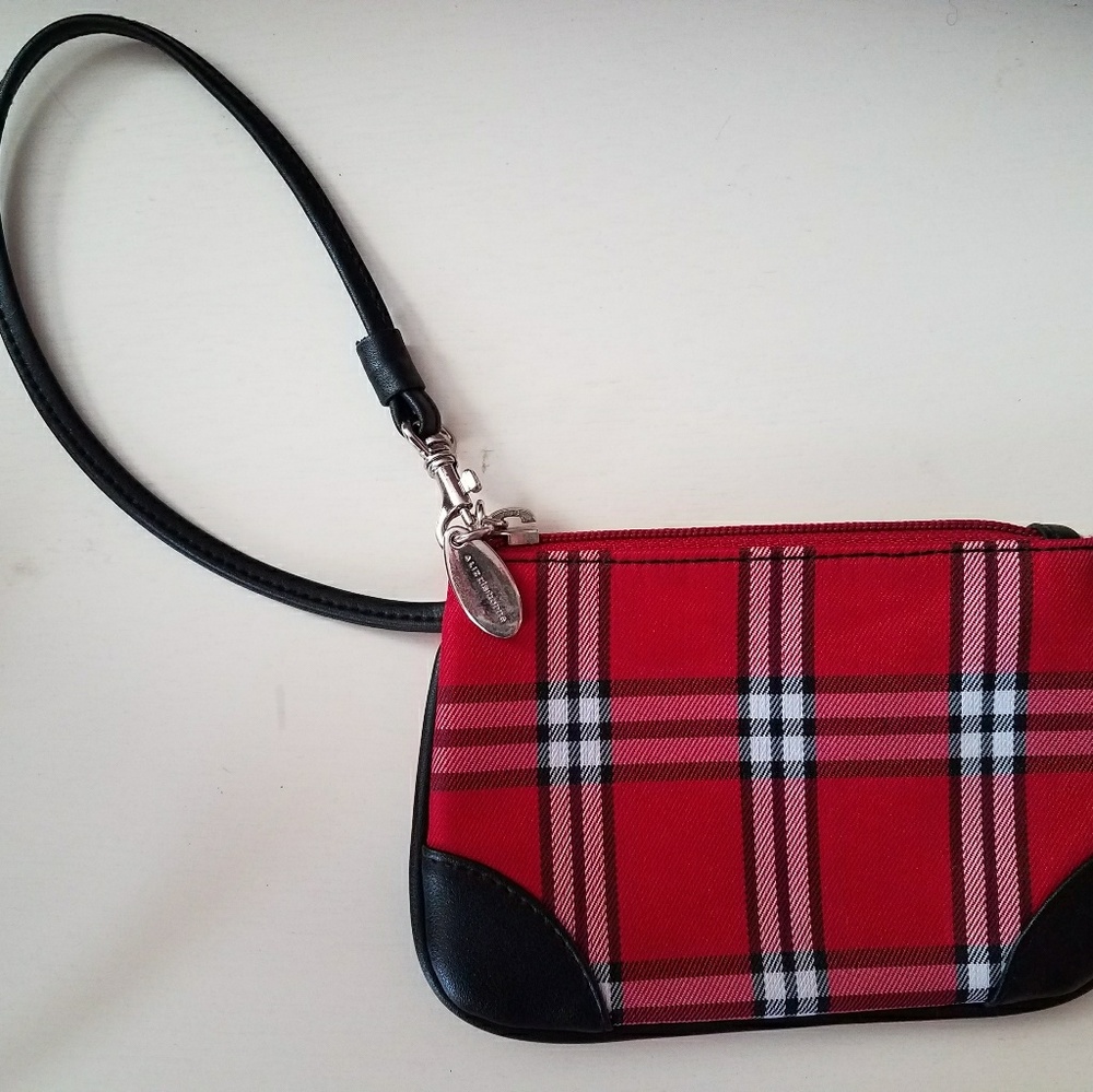 Wristlet